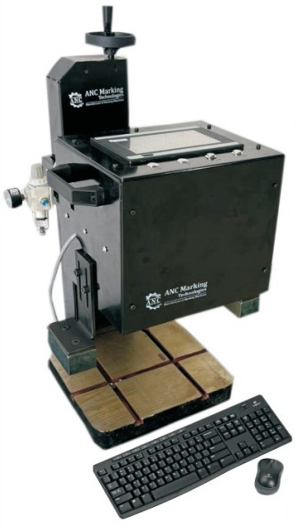 Portable standalone dot pin marking machine with built-in 7 inch touch LCD